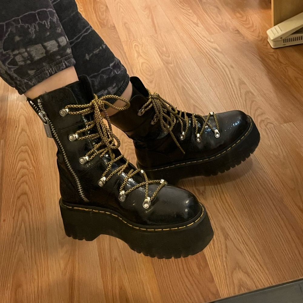 DR MARTENS GHILANA MAX PLATFORM BOOTS